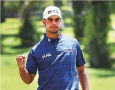  ?? AFP ?? If Shubhankar Sharma can get into the top 50 it will bring him an invitation to the Masters in April.