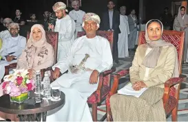  ?? (Muscat Daily) ?? H E Dr Ali bin Masoud bin Ali al Sunaidy (centre) with other dignitarie­s