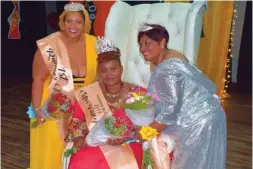  ??  ?? The new Miss Garden Route Full Figure 2019, Thando Gauzela from Knysna, with her first princess, Kay-Lee Piet from Oudtshoorn, and second princess Priscilla Foster from George. Photo supplied.