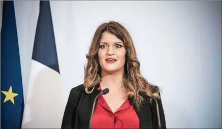  ??  ?? Très médiatique, Marlène Schiappa apporte sa notoriété à une liste LREM en mal de reconnaiss­ance publique.