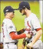  ?? Will Newton / Getty Images ?? The St. Louis Cardinals’ Mike Shildt, left, was named the NL Manager of the Year on Tuesday.