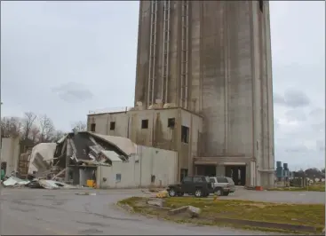  ?? Kevin Myrick/SJ ?? Damage is widespread following an explosion on Sunday, Feb. 7, 2016 at JCG Farms Feed Mill in Rockmart.