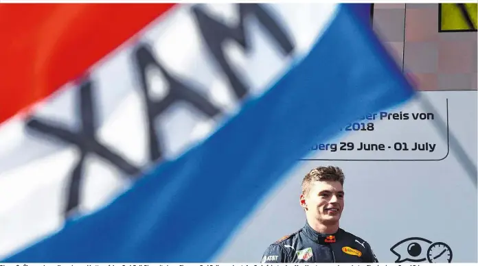  ??  ?? Die große Überraschu­ng: Kaum jemand hatte auf dem Red-Bull-Ring mit einem Sieg von Red Bull gerechnet. Am Ende feierte aber Max Verstappen seinen vierten Sieg in einem Grand Prix