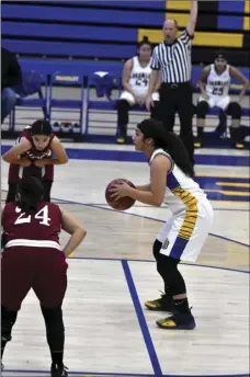  ?? PHOTO AARON BODUS ?? Lilly Martinez at the line. It was Martinez’s late steal and made free throw that put the Wildcats’ over the top in Thursday’s 47-46 win over Kofa.