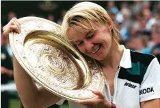  ?? Foto: Pascal Pavani, afp ?? Der Wimbledon Sieg im Jahr 1998 war ihr größter Erfolg. Am Sonntag starb die ehe  malige Nummer zwei der Tennis Welt in Tschechien.