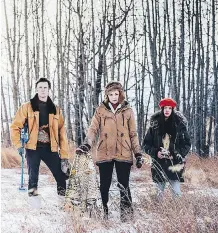  ?? RACHAEL HAUGAN AND KENYA WEAVER. ?? From left, Aaron Belot, Siobhan Cooney and Ivy Miller in Snowshoe & Monster.