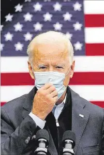  ??  ?? POSTURA.
Joe Biden continuó ayer con su movilizaci­ón electoral.