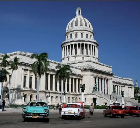  ??  ?? L’Avana. Cuba resta una destinazio­ne al vertice dei desiderata della clientela italiana, che tuttavia spesso si attende un livello di servizio che non è possibile garantire