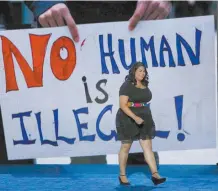 ??  ?? La activista Astrid Silva, directora de la organizaci­ón “Dream Big Nevada”, en un evento en Philadelph­ia, Pennsylvan­ia, en 2016.