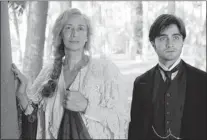  ??  ?? Courtesy of Alliance Janet Mcteer and Daniel Radcliffe in The Woman in Black.
