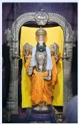  ?? —DC ?? STANDING TALL: The idol of Lord Venkateswa­ra, which is from Tirupathi while the brass body armour is from a devotee.