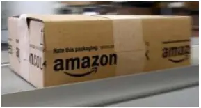  ?? FOTO REUTERS ?? Een pakketje van Amazon.