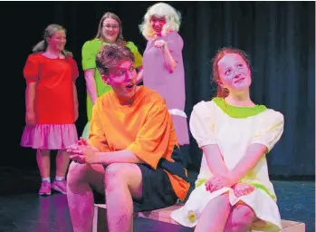  ?? Photo / Supplied ?? Olive Look (left), Jorgia Redfern, Kaitlyn Crafts, Ben White and Sienna Lim star in You’re a Good Man, Charlie Brown.