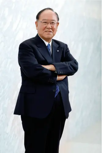  ??  ?? Fujio Mitarai Chairman and CEO, Canon Inc.