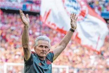  ?? FOTO: DPA ?? Bayerns Trainer Jupp Heynckes vergangene­n Samstag bei der Meisterfei­er in München.