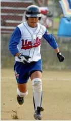  ?? GETTY IMAGES ?? Christchur­ch United’s Rhonda Hira strides out for first base at a national women’s interclub final in Wellington.