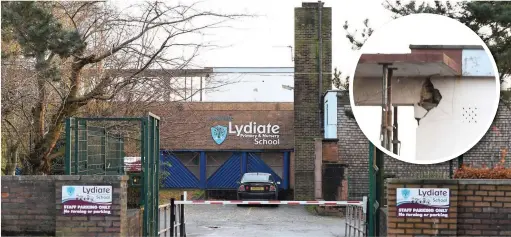  ?? ANDREW TEEBAY ?? Lydiate Primary School has been closed because of falling concrete, inset