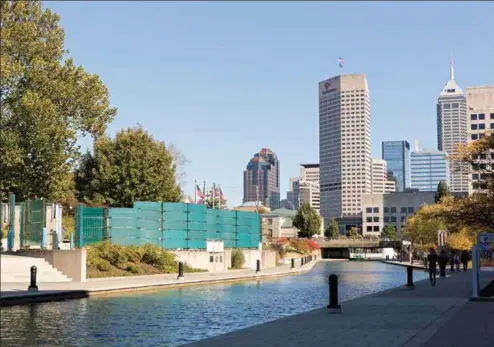  ??  ?? The downtown portion of the Indiana Central Canal is flanked with museums and parks as it makes its way towards the White River