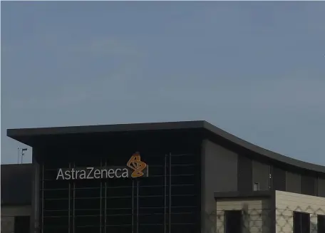  ?? AP FILE ?? LAYING THE GROUNDWORK: Drug maker AstraZenec­a, an Anglo-Swedish company with plants in San Francisco, Calif., above, and Longmont, Colo., below, has secured its first agreements Thursday for 400 million doses of a COVID-19 vaccine, bolstered by a $1 billion investment from the U.S. vaccine agency.