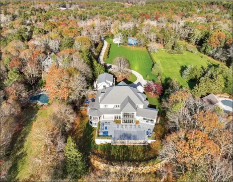 ?? PHOTO BY NAUSET MEDIA FOR SOTHEBY’S INTERNATIO­NAL REALTYMEDI­ANEWS GROUP — BOSTON HERALD ?? Home Showcase - 19 Marquand Drive on November 18, 2022 , in Osterville.