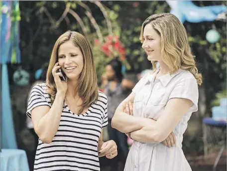  ?? Erica Parise ?? CALL THE SITCOM POLICE. No, don’t! Andrea Savage, left, plays a comedy writer in “I’m Sorry.” Judy Greer plays her best friend.