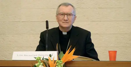  ??  ?? Cardinale Nell’immagine il cardinale e segretario di Stato Vaticano, Pietro Parolin, originario di Schiavon, in provincia di Vicenza