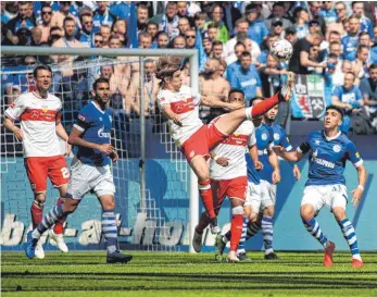  ?? FOTO: IMAGO IMAGES ?? Der VfB Stuttgart ist derzeit im Aufwind. Nicht umsonst sagt Nico Willig: „Wir glauben total an uns.“