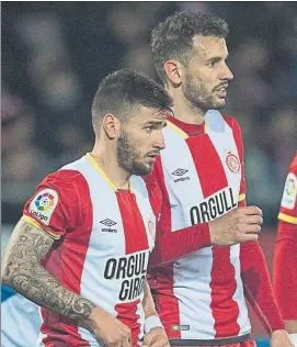 ?? FOTO: PERE PUNTÍ ?? Los dos grandes referentes ofensivos del Girona, en horas bajas