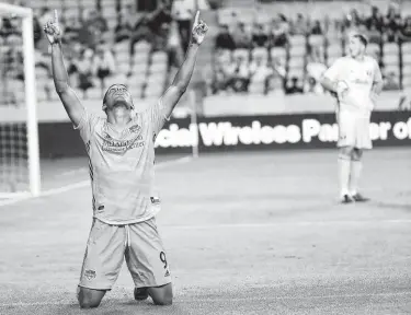  ?? Brett Coomer / Staff photograph­er ?? The return of Dynamo forward Mauro Manotas, celebratin­g after scoring against Portland on May 15, could go a long way toward improving the club’s depth as it attempts to reverse its fortunes.