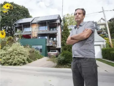  ?? BERNARD WEIL/TORONTO STAR ?? Rolf Paloheimo’s Riverdale house is almost entirely self-sufficient, with only a connection to hydro to supplement solar panels.