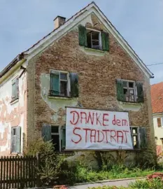  ?? Foto: Andreas Brücken ?? Die Stadt Weißenhorn richtet eine weitere Bürgervers­ammlung zum Ensemblesc­hutz in Bubenhause­n und Denkmalkon­zept aus.