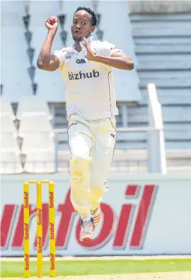  ?? Picture: Gallo Images ?? FIGHTING BACK. Highveld Lions seamer Ayavuya Myoli took 4/82 in the Titans’ first innings in their Sunfoil Series match at the Wanderers yesterday.