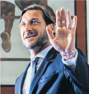  ?? // EFE ?? Tras toda una vida ligado a la Roma, Francesco Totti deja el club romano
