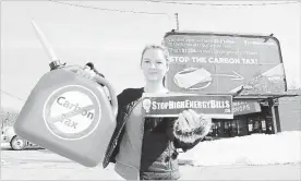  ?? METROLAND GRAHAM PAINE ?? Christine Van Geyn, the Canadian Taxpayers Federation Ontario director, highlights last year’s “Stop High Energy Bills” and “Stop The Carbon Tax” campaigns.