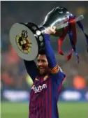  ?? AFP ?? Luego de conquistar la Liga con el Barcelona, Lionel Messi va por la Copa del Rey.