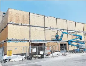  ?? THE HAMILTON SPECTATOR ?? This fall, CityHousin­g expects to open a 24-unit rent-gearedto-income building on King William Street that netted federal rapid-housing dollars.