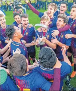  ??  ?? EUFORIA. El Barça venció en la Youth League en Nyon.