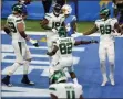  ?? JAE C. HONG - THE ASSOCIATED PRESS ?? New York Jets tight end Chris Herndon (89) celebrates with teammates after making a touchdown catch against the Los Angeles Chargers during the second half of an NFL football game Sunday, Nov. 22, 2020, in Inglewood, Calif.