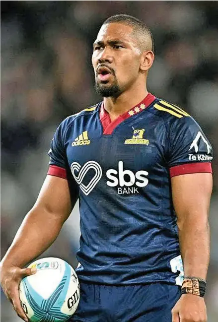  ?? ?? Highlander­s halfback Folau Fakatava will miss tonight’s clash against Western Force at HBF Park, Perth.