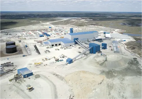  ?? DE BEERS CANADA ?? The De Beers Canada diamond plant at Attawapisk­at in Northern Ontario. The First Nation of Attawapisk­at has had a rocky relationsh­ip with the company, reflecting concerns over economic and environmen­tal issues.