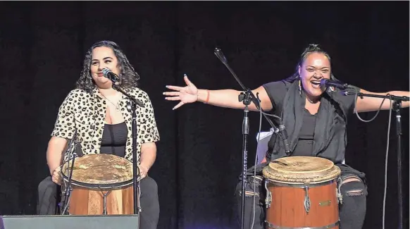  ?? RAY PADILLA ?? Afro-latin Night Fiesta was hosted by Cazateatro Bilingual Theatre Group on Friday at the Memphis Music Room.