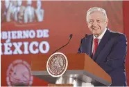  ??  ?? Polemiza. López Obrador dijo que “Proceso no se portó bien con nosotros”. El reportero le replicó.