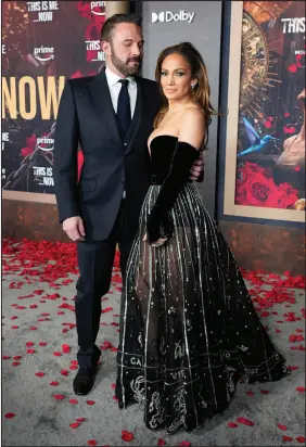  ?? ?? Lopez arrives with husband, Ben Affleck, at the Dolby Theatre.