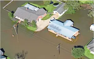 ??  ?? FOTO TOMADA el 10 de octubre del 2020 de los daños causados por el huracán Delta en Luisiana