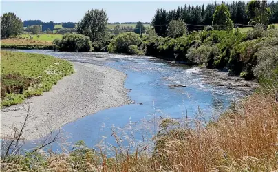  ?? JOHN HAWKINS/ STUFF ?? Phillip Joostens says his Mataura River rafting venture, which would also offer gold prospectin­g, would provide employment and benefit hospitalit­y operators.