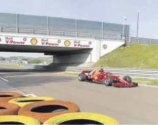  ?? //SCUDERIA FERRARI ?? Carlos Sainz volvió a rodar en Fiorano con el SF71H que utilizó en su estreno con Ferrari en enero pasado
