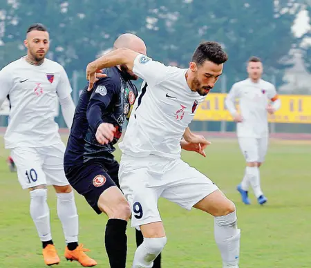  ??  ?? Bomber
Grasjan Aliù, origini albanesi e padovano d’adozione, ha segnato 58 gol nelle ultime tre stagioni in serie D