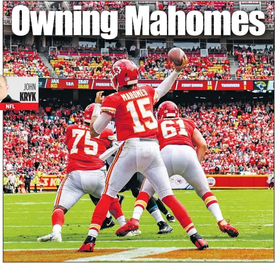  ?? GETTY IMAGES ?? Chiefs QB Patrick Mahomes has a wide assortment of plays and options he can call at the line, as well as a group of elite playmakers (in photo at right) such as Travis Kelce (87), Tyreek Hill (10) and Kareem Hunt.