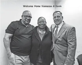  ?? MICHAEL STARRANTIN­O/COLDWELL BANKER ?? Kevin and Vanessa Blunt with their real estate agent, Michael Starrantin­o, after closing on their house.