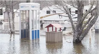  ??  ?? Le Nouveau-Brunswick a été épargné par les inondation­s cette année. La photo montre le camping Panoramic à Edmundston au printemps 2018. - Acadie Nouvelle: Sébastien Lachance